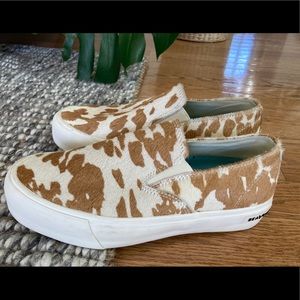 Seavees slip ons size 9